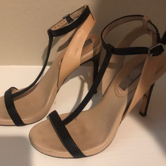 Heels - Picture 2 of 3